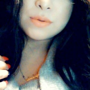 Meet your Posher, Tania